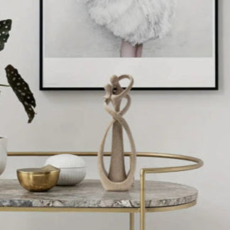 Zaljubljeni par skulptura